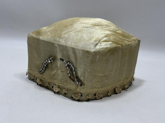 CUMHURİYET İLK DÖNEM SÜNNET ŞAPKASI