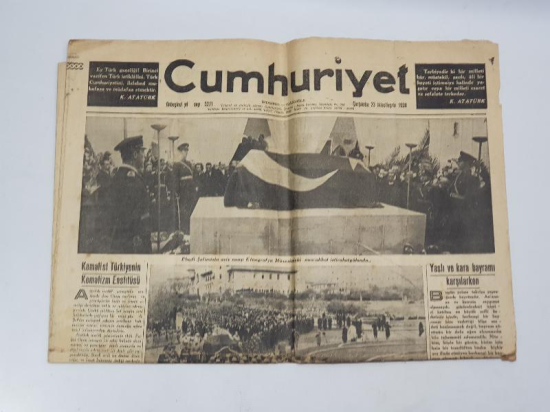 ATATÜRK'ÜN VEFAT HABERLERİ KONULU 23 KASIM 1938 TARİHLİ CUMHURİYET GAZETESİ