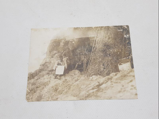 1. DÜNYA SAVAŞI: HABERCİ OSMANLI SUBAY VE ASKERLER DAĞDA MAĞARA İÇİNDE ORJİNAL FOTOĞRAF