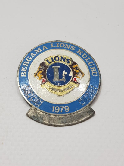 1979 BERGAMA LİONS KULÜBÜ ROZETİ 