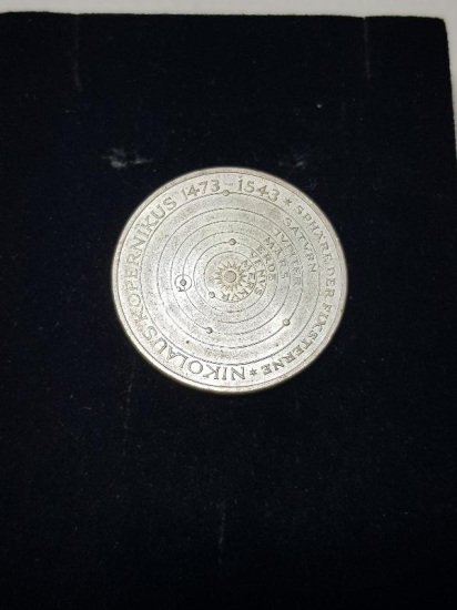 ÇİL KONDİSYONDA 1973 NİKOLA KOPERNİK VE GEZEGENLER TEMALI ALMANYA 5 MARK GÜMÜŞ HATIRA PARA