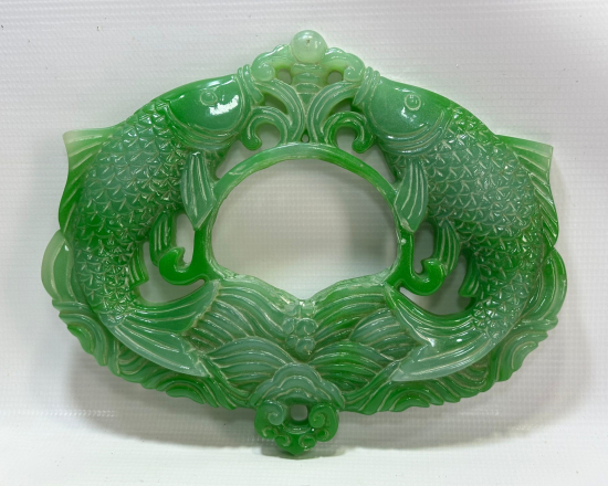 JADE TAŞINDAN YAPILMIŞ BALIK FİGÜRLÜ BÜYÜK BOY APLİK