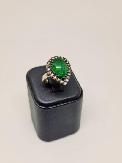 ZÜMRÜT VE PIRLANTA TAŞLI ÖZEL YAPIM YÜZÜK