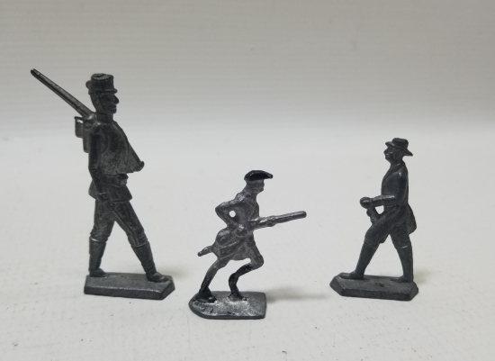 1900 BAŞLARI 3 ADET ANTİKA KURŞUN ASKER