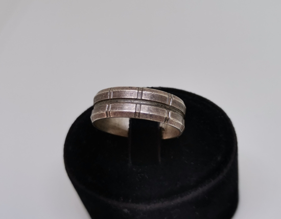 KABARTMA İŞÇİLİKLİ GÜMÜŞ ALYANS