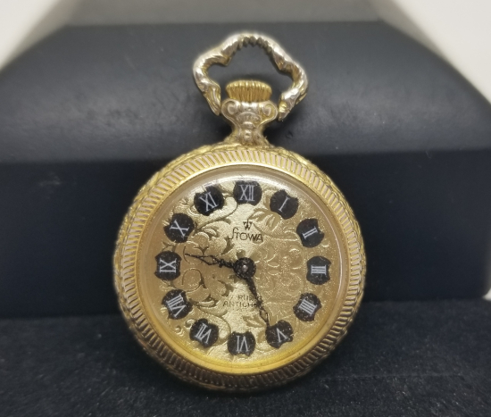 ALTIN KAPLAMA KURMALI ANTİKA CEP SAATİ