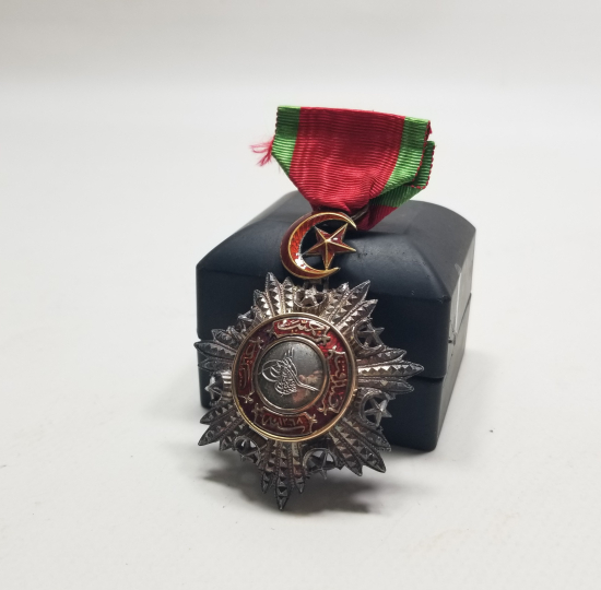 ORJİNAL ASKISI İLE 5. DERECE MECİDİ NİŞANI