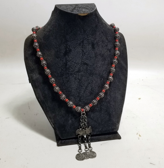 ÖZEL YAPIM AKİK TAŞLI VE GÜMÜŞ HABBELİ GERDANLIK