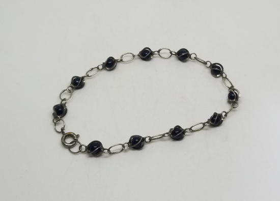GARNET TAŞLI GÜMÜŞ BİLEKLİK