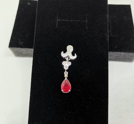 PIRLANTA VE YAKUT TAŞLI DAMLA MODELİ KOLYE UCU