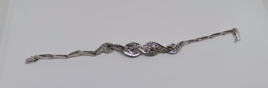 SARMAŞIK MODEL PIRLANTA TAŞLI BİLEKLİK