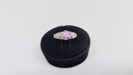 KUVARS VE PIRLANTA TAŞLI YÜZÜK