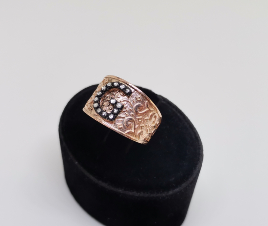 ÜZERİ HARFLİ ELMAS YÜZÜK - 28 HARF MEVCUTTUR - KAZANANA İSTEDİĞİ HARF GÖNDERİLECEKTİR