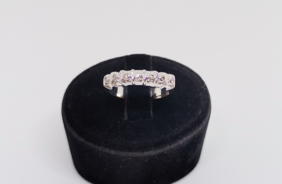 DIŞ BÜKEY YEDİ TAŞ MODEL PIRLANTA TAŞLI YÜZÜK