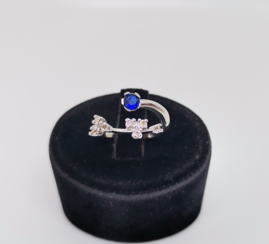 ŞIMARIK MODEL SAFİR VE PIRLANTA TAŞLI YÜZÜK