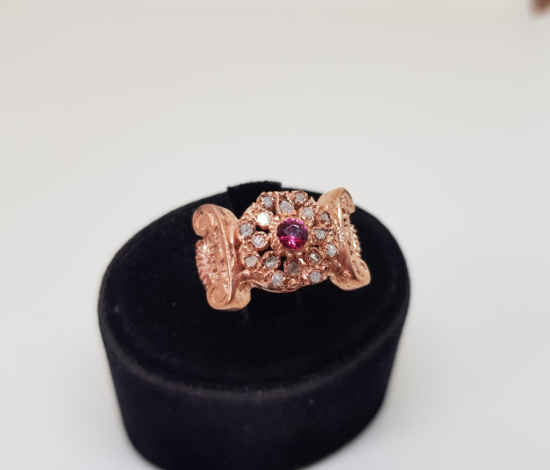 YAKUT VE ELMAS TAŞLI KOÇ BAŞI MODELİ YÜZÜK