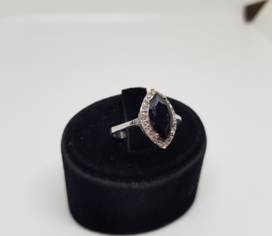 FASETA KESİMLİ AVRUPA MEKİK MODELİ PIRLANTA YÜZÜK