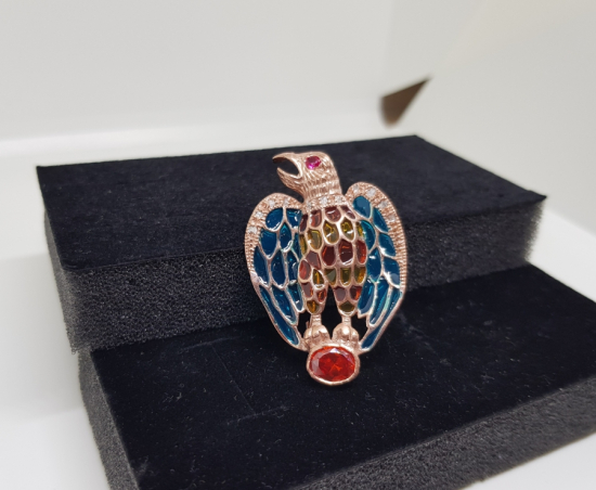 ATMACA FORMUNDA ELMAS VE MİNE İŞÇİLİKLİ BROŞ