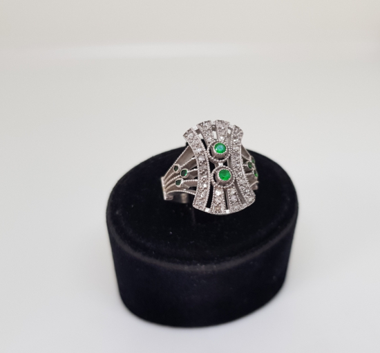 YAKUT ZÜMRÜT VE PIRLANTA TAŞLI AVRUPA MEKİK MODELİ YÜZÜK