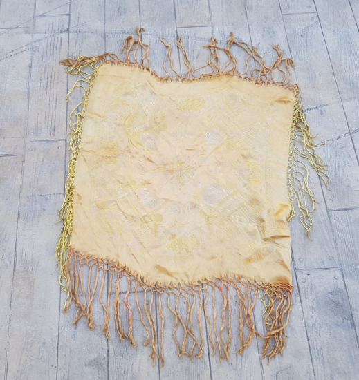 OSMANLI DÖNEMİ AY YILDIZLARLA SÜSLÜ İPEK BAŞÖRTÜSÜ