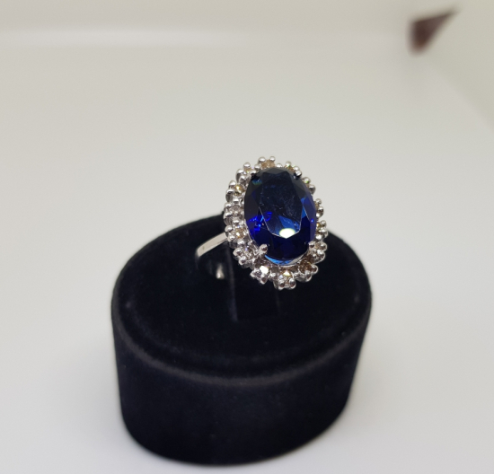 SAFİR VE PIRLANTA TAŞLI HÜRREM MODEL YÜZÜK