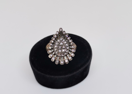 SIRALI DAMLA MODEL ELMAS TAŞLI YÜZÜK