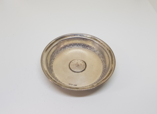 ORTASINDA ABDÜLHAMİT HAN DÖNEMİNE AİT GÜMÜŞ PARA BULUNAN SÜLEYMANİYE İŞİ KINA TASI