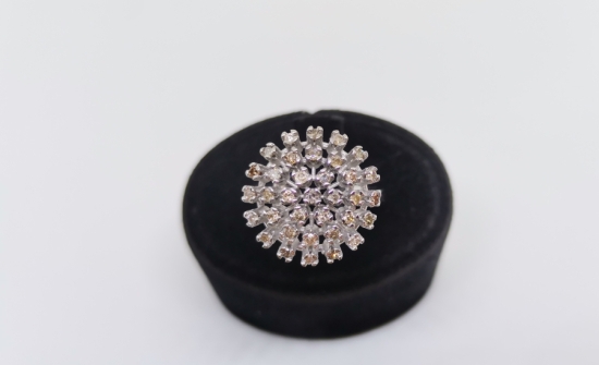 PIRLANTA TAŞLI ALYANS KAR TOPU MODELİ YÜZÜK