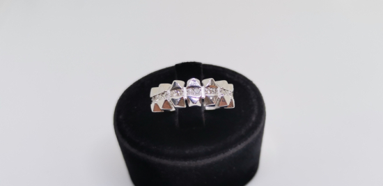 PIRLANTA TAŞLI ÇİFTE YARIM TUR MODELİ YÜZÜK