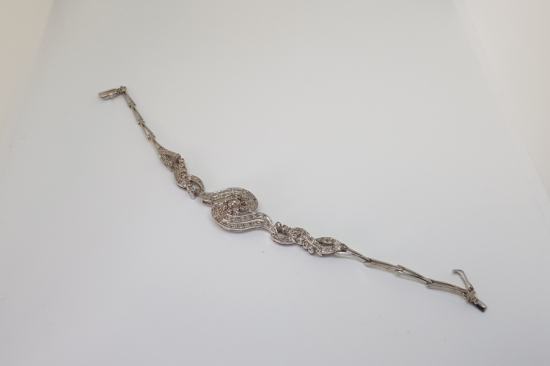 SALYANGOZ MODELİ PIRLANTA TAŞLI BİLEKLİK