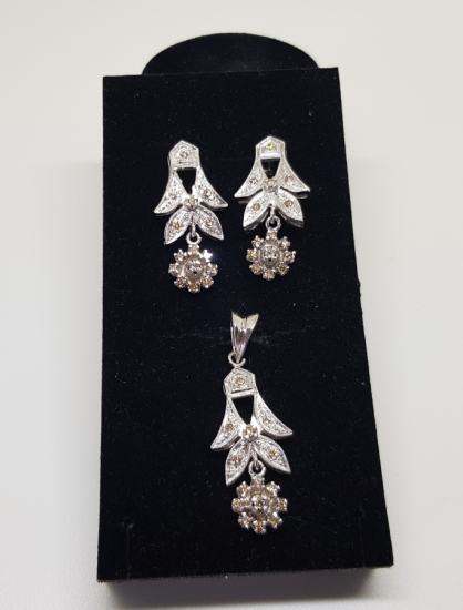 YAPRAKLI MODEL PIRLANTA TAŞLI KOLYE KÜPE TAKIMI