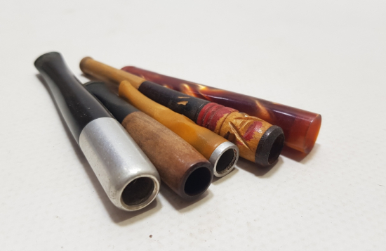 ANTİKA SİGARA AĞIZLIĞI LOTU