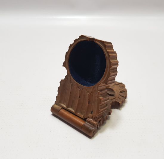 YEKPARE AHŞAPTAN EL OYMA İŞÇİLİKLİ OSMANLI DÖNEMİ NADİR CEP SAATİ STANDI