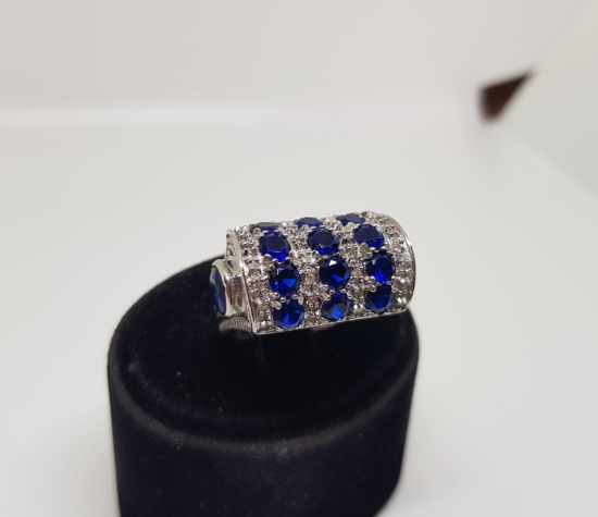 MÜHRE MODEL SAFİR VE PIRLANTA TAŞLI YÜZÜK