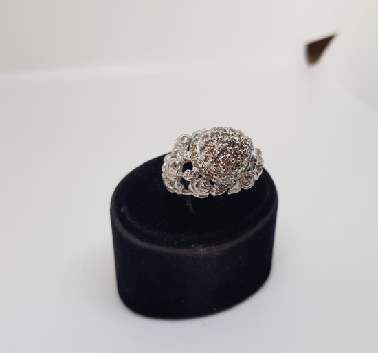 KABARTMA FORMLU PIRLANTA TAŞLI YÜZÜK