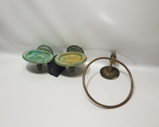 ANTİKA GÖRÜNÜMLÜ METAL DÖKÜM BANYO TAKIMI