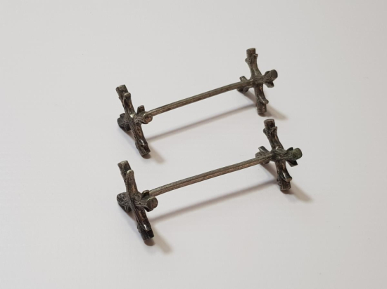 BİR ÇİFT ANTİKA KALEM - KAMA STANDI