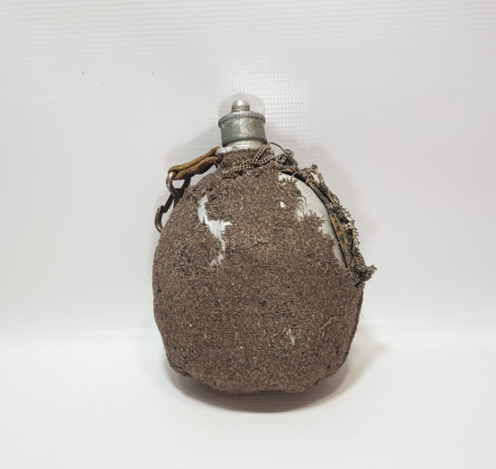 ORİJİNAL KEÇESİYLE 2. DÜNYA SAVAŞI DÖNEMİ ASKER MATARASI