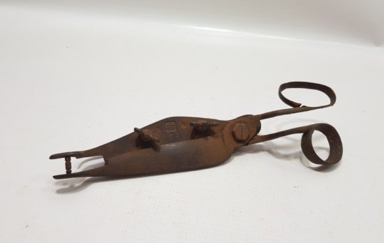 OSMANLICA YAZILI VE TARİHLİ HALI MAKASI