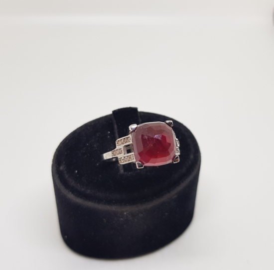 KÖK YAKUT VE PIRLANTA TAŞLI YÜZÜK