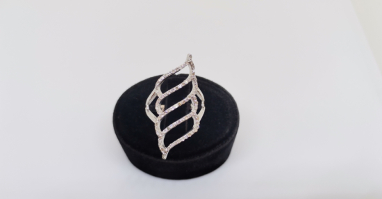 SONSUZLUK MODEL PIRLANTA YÜZÜK