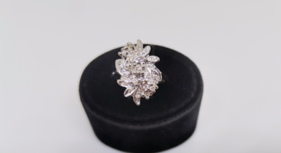 GUCUK MODEL PIRLANTA TAŞLI YÜZÜK