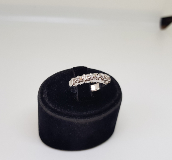 YEDİTAŞ PIRLANTA YÜZÜK