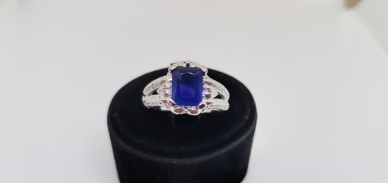 SAFİR VE PIRLANTA TAŞLI BAGET MODEL YÜZÜK