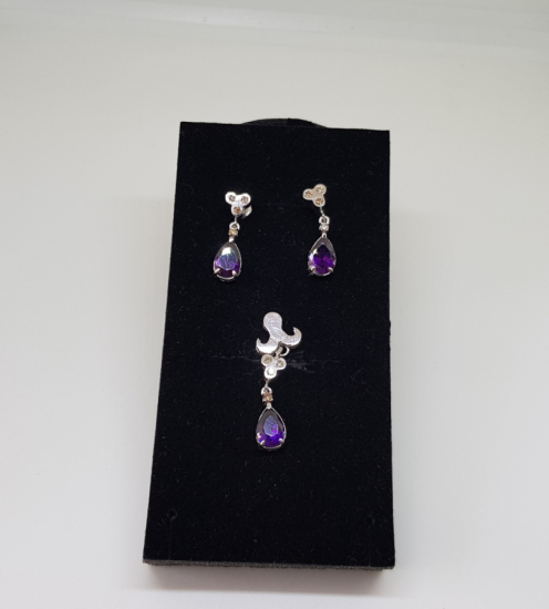 PIRLANTA VE AMETİST TAŞLARLA SÜSLÜ DAMLA MODEL KOLYE KÜPE TAKIMI