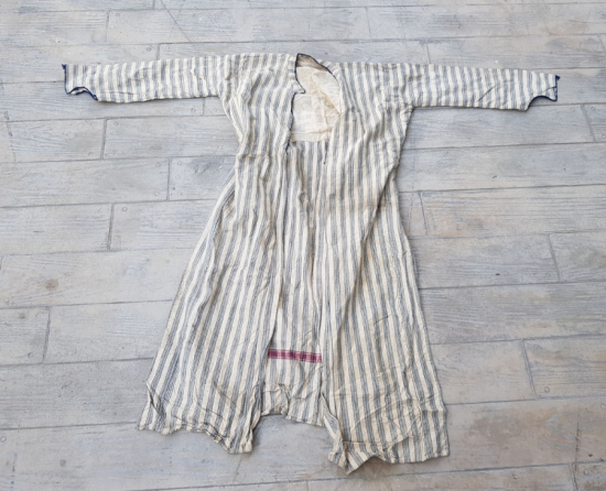 EL DOKUMA KUMAŞTAN YAPILMIŞ OSMANLI DÖNEMİ ÜÇ ETEK