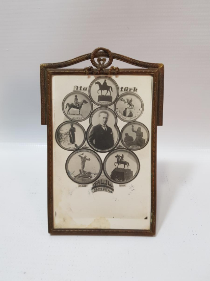 ORİJİNAL ÇERÇEVESİNDE ATATÜRK KARTPOSTALI