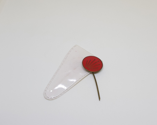 ORİJİNAL KABINDA ANTİKA CHP ROZETİ