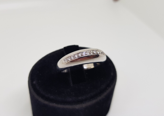 SONSUZ MODEL PIRLANTA TAŞLI YÜZÜK