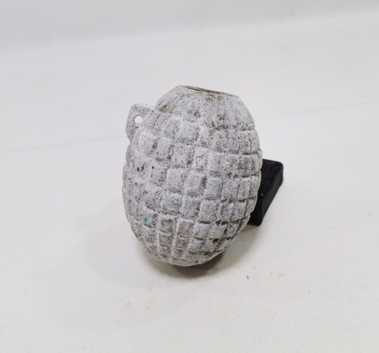 1.DÜNYA SAVAŞI DÖNEMİ NADİR FORMDA İNGİLİZ EL BOMBASI